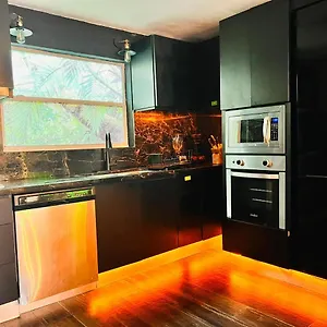 https://modern-3-bd-open-lounge-priv-pool-casa-bamboo.quintano-roohotels.com